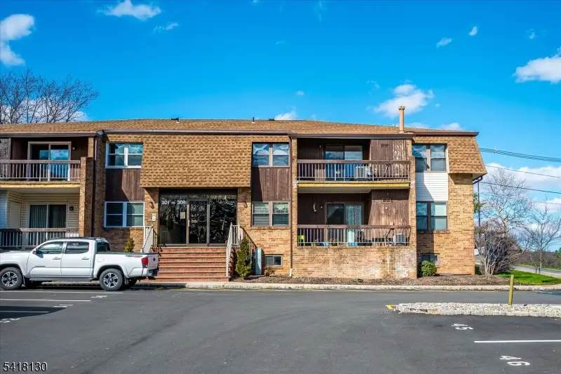 305 Sharon Garden Ct, Woodbridge, NJ 07095 - #1