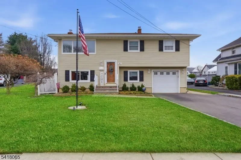 421 Stout Ave, Scotch Plains, NJ 07076 - #1