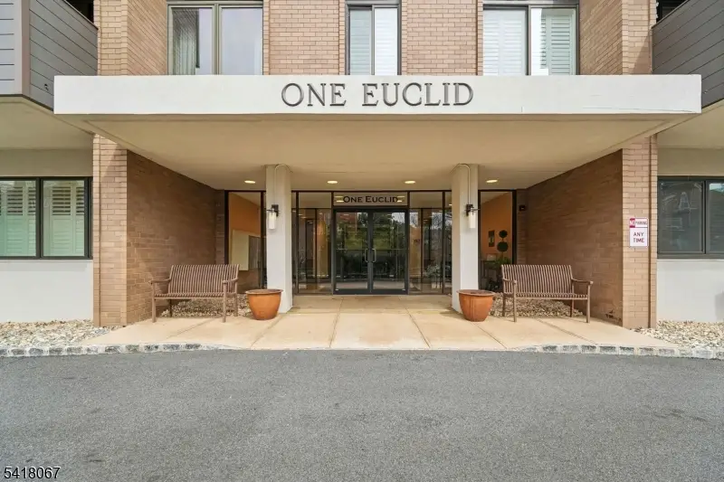 1 Euclid Ave #3B, Summit, NJ 07901 - #1