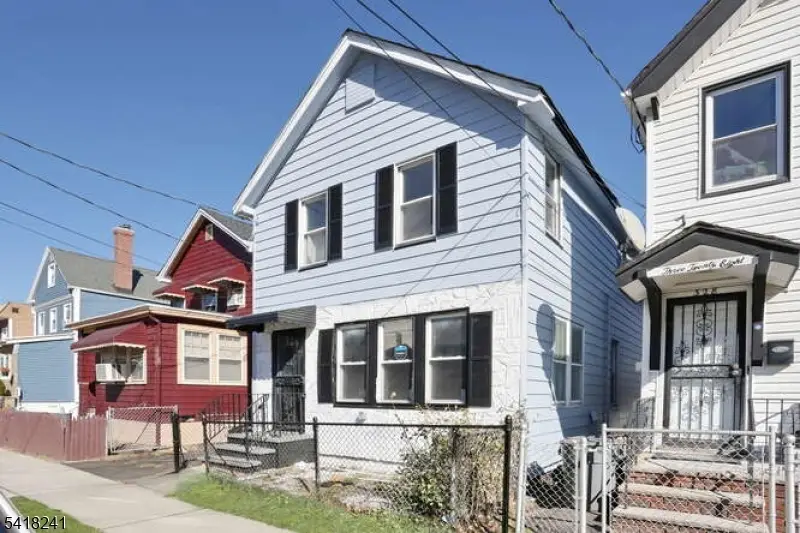 326 Ogden St, Orange, NJ 07050 - #1