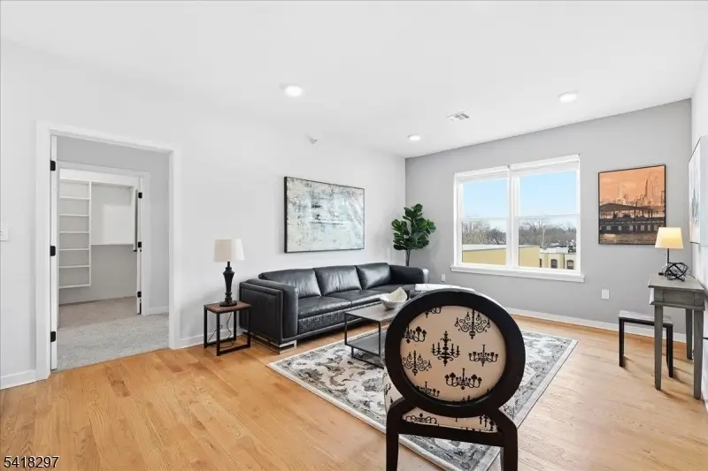 660 Bloomfield Ave #406, Bloomfield, NJ 07003 - #3