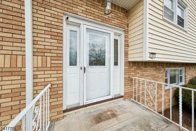 2 Caryn Pl, Fairfield, NJ 07004 - #2