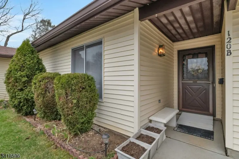 120B Ironwood Plz, Clearbrook, NJ 08813 - #3