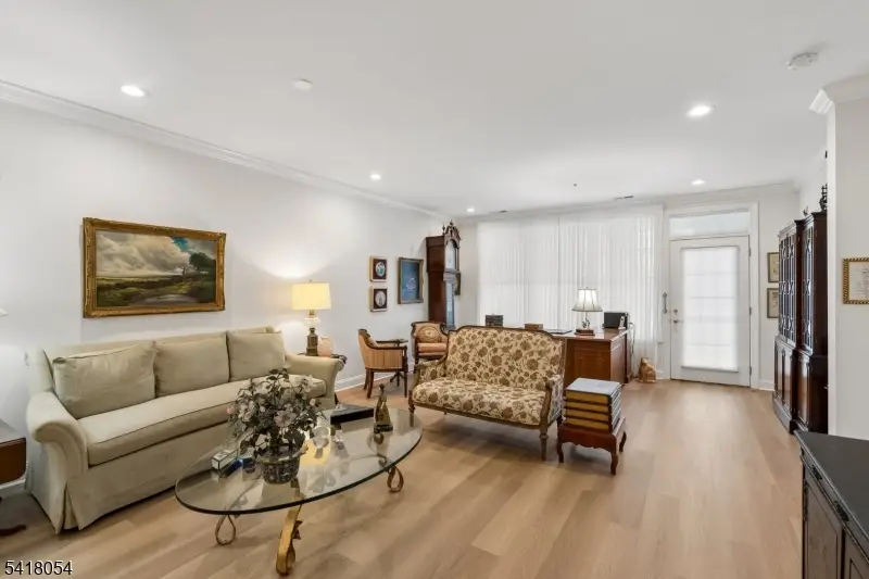 5205 Pointe Gate Dr, Livingston, NJ 07039 - #1