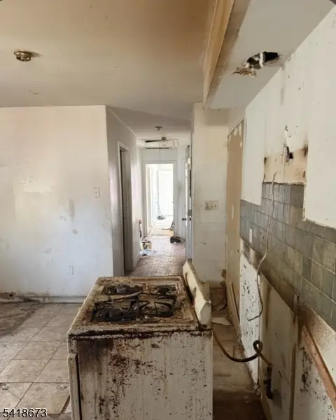 328-330 Hawthorne Ave, Newark, NJ 07112 - #3