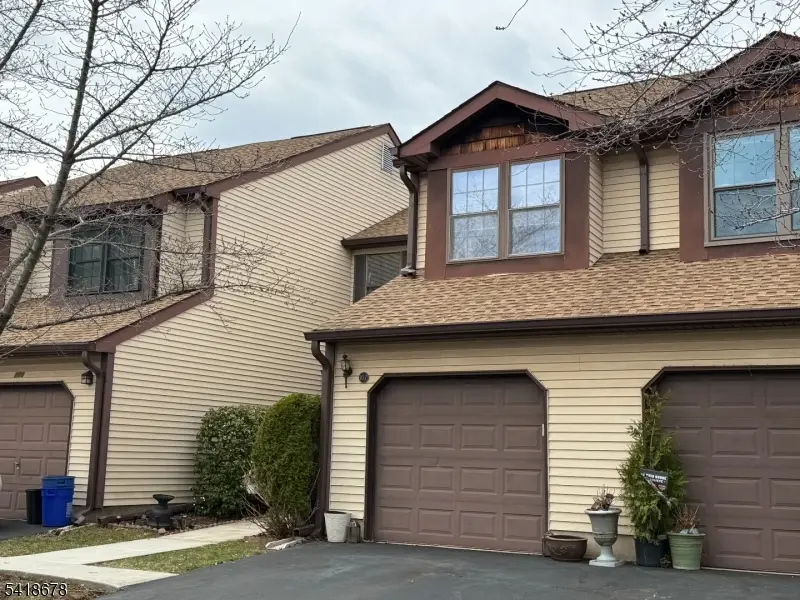 107 Bayberry Dr, Franklin, NJ 08873 - #2