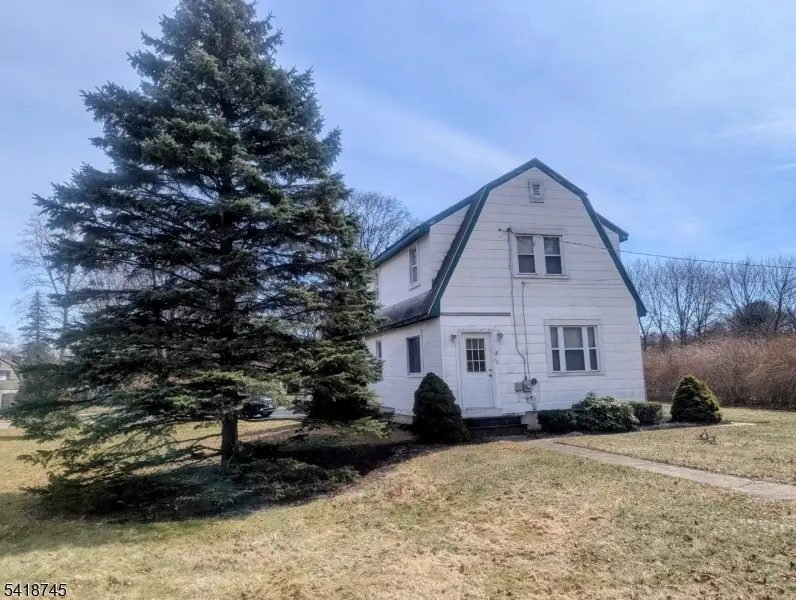 70 N Hillside Ave, Kenvil, NJ 07876 - #2