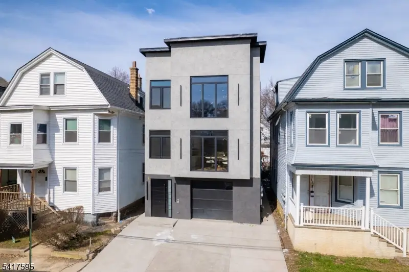 31 Grace St, Irvington, NJ 07111 - #1