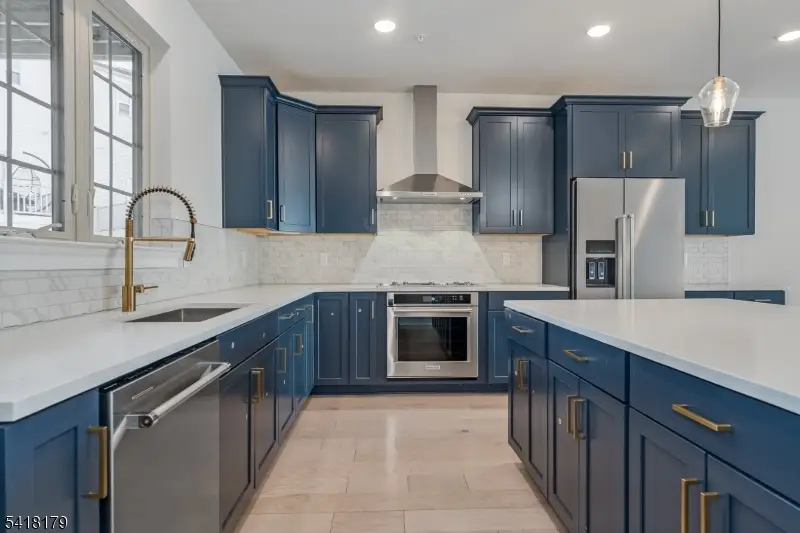 14 Marigold Ct, Warren, NJ 07059 - #3