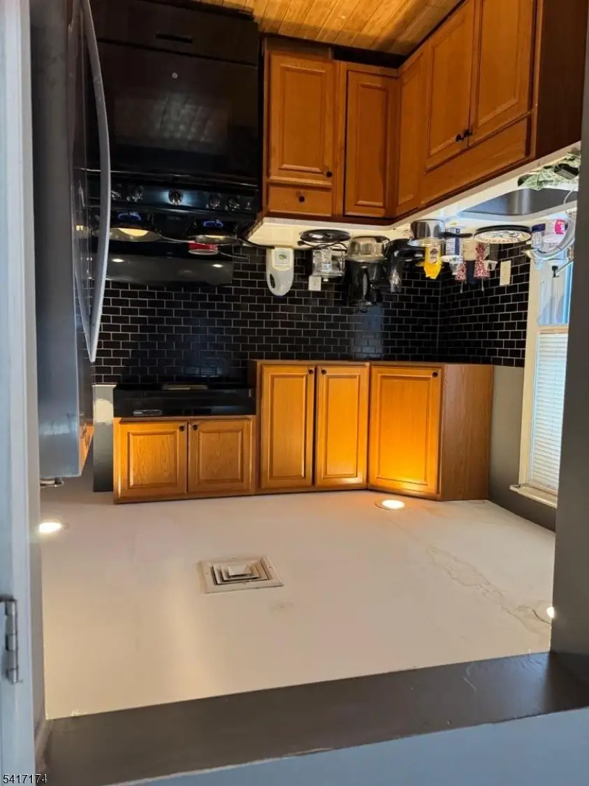 40 N 7th St, Newark, NJ 07107 - #3