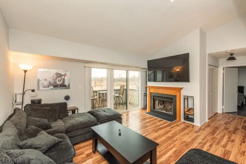 816 Aspen Dr, Princeton Meadows, NJ 08536 - #2