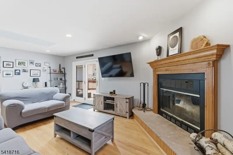 42 W Lake Shore Dr, White Meadow Lake, NJ 07866 - #3