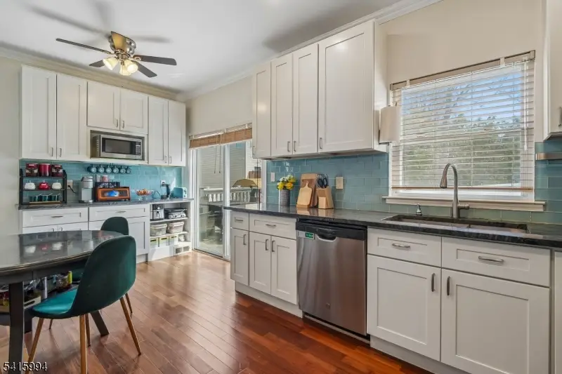 36 Murphy Drive, Bradley Gardens, NJ 08807 - #3