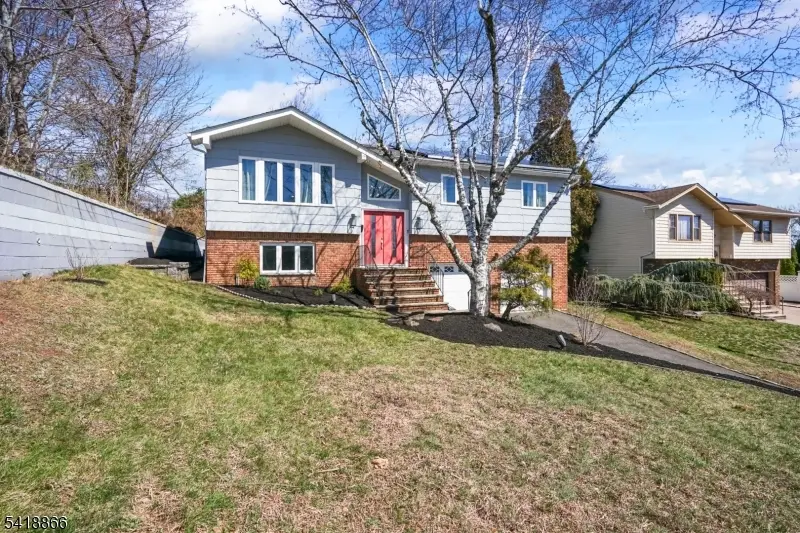 15 Wanda Ct, Clifton, NJ 07014 - #2