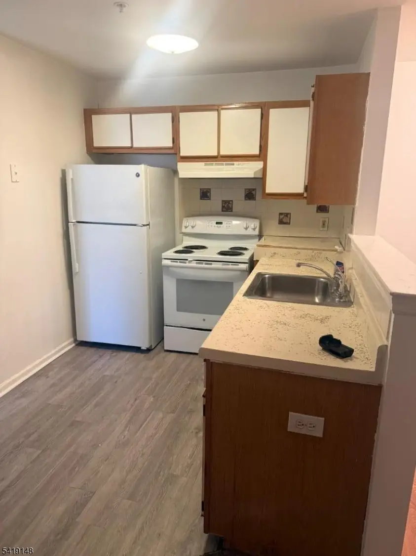 5105 Tudor Dr #05, Pompton Plains, NJ 07444 - #3