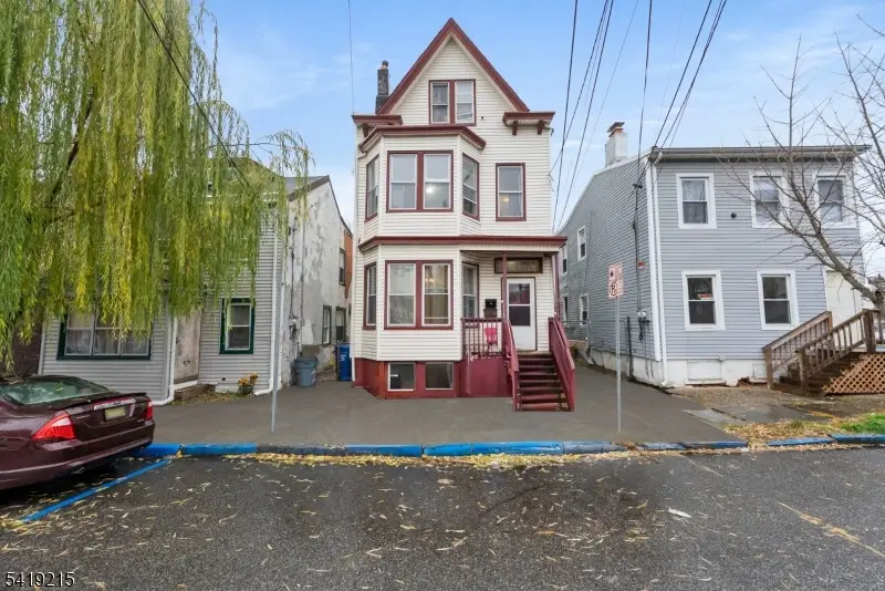21 Olive St, Paterson, NJ 07501 - #2