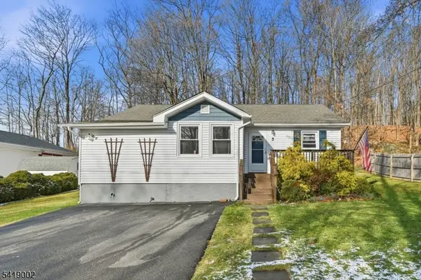 5 Chestnut Ave, Mount Arlington Boro, NJ 07856