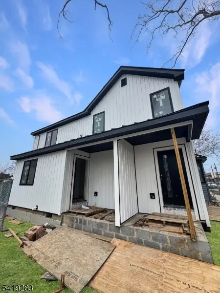 363 Park St, Hackensack, NJ 07601 - #1