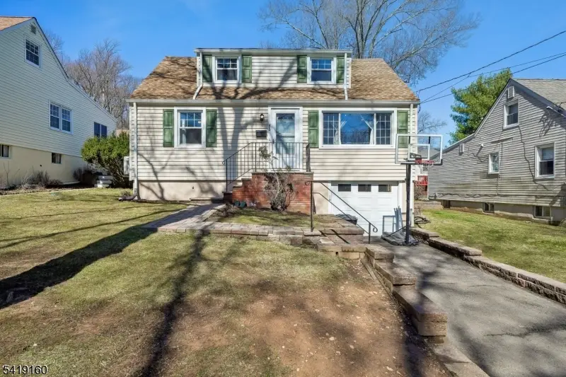 55 Sunnyside Rd, Pleasantdale, NJ 07052 - #1