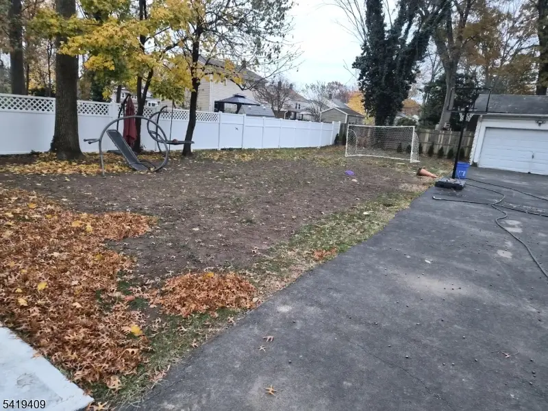 95 Farragut Rd, North Plainfield, NJ 07062 - #3