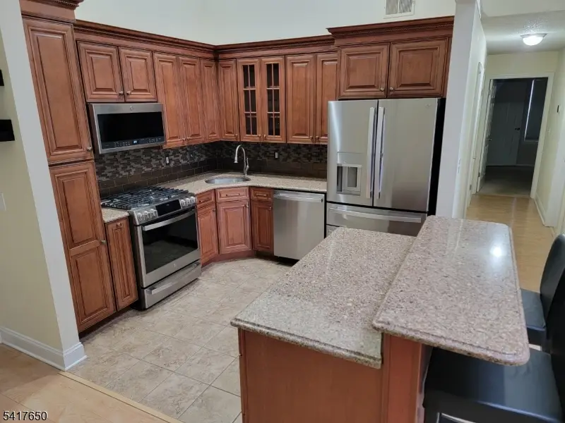 3904 Graham Ct #B2, Bradley Gardens, NJ 08807 - #3