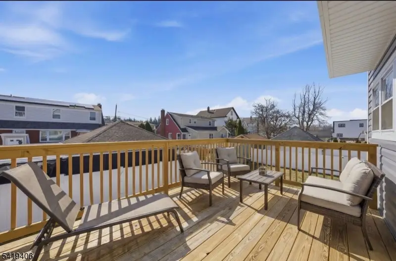 60 Dewitt St, Garfield, NJ 07026 - #3