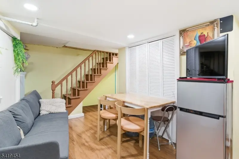 61 Cutler St, Newark, NJ 07104 - #2