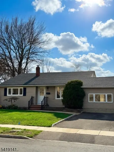 317 Ledden Ter, South Plainfield, NJ 07080 - #1