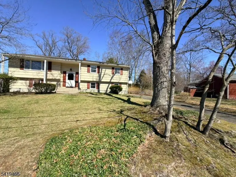 32 Lake Dr, Parsippany Troy Hills, NJ 07005 - #2