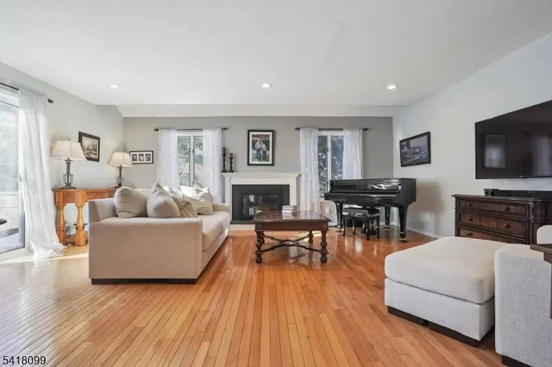 77 Derby Ct, Madison, NJ 07940 - #1