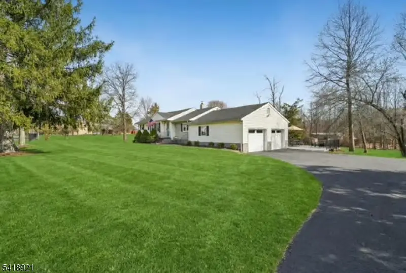 91 Sycamore Ave, Bradley Gardens, NJ 08807 - #2