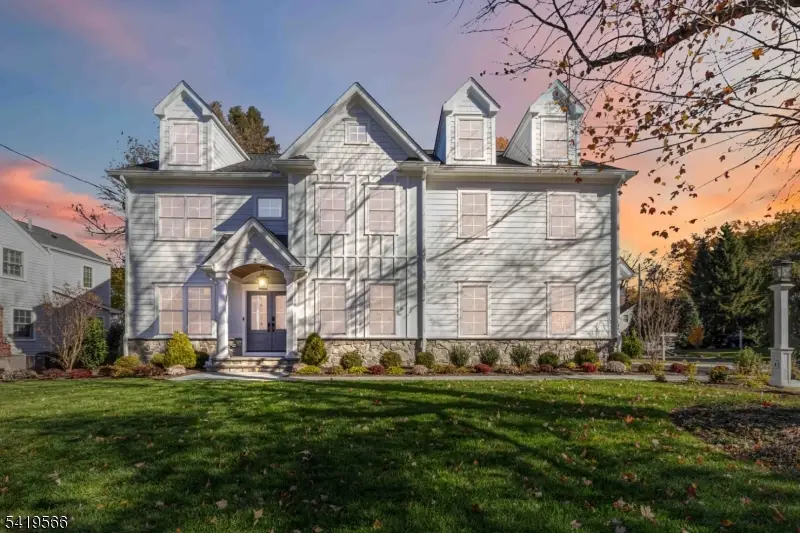 2 Whitman Dr, Chatham, NJ 07928 - #3