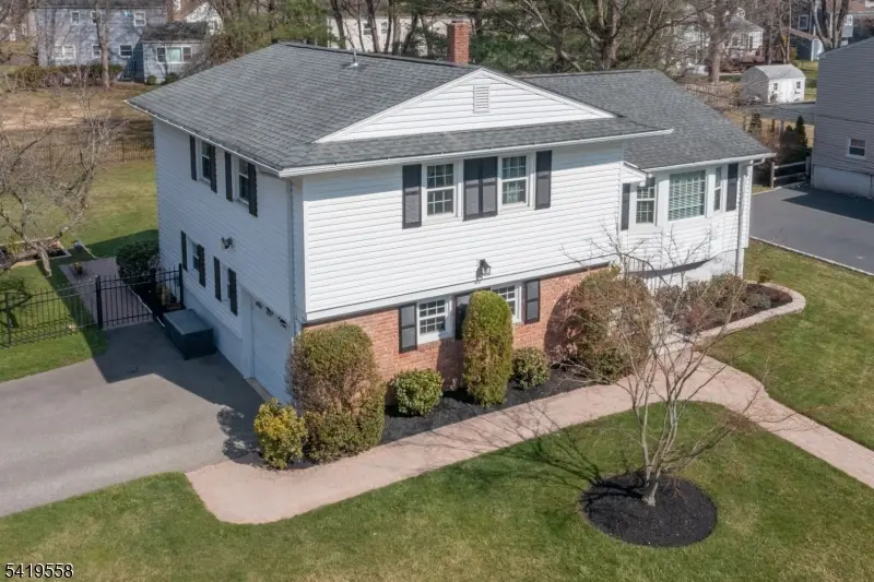 199 Hickson Dr, New Providence, NJ 07974 - #3