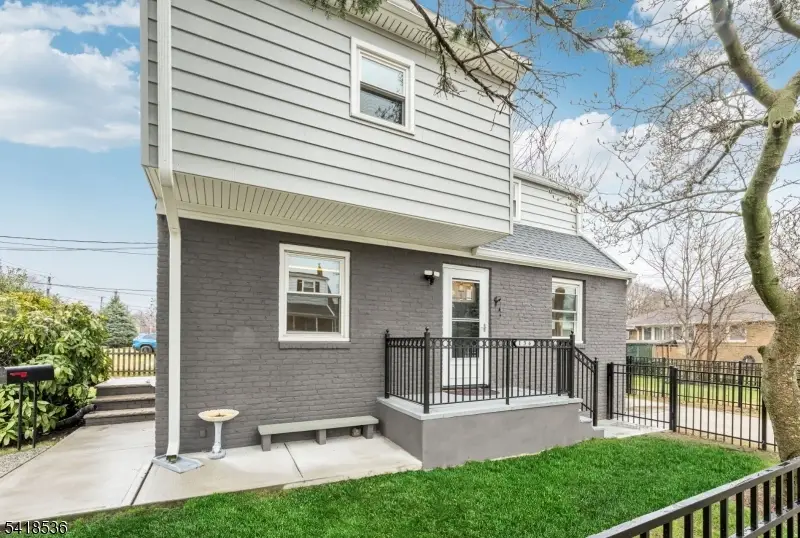 136 Palsa Ave, Elmwood Park, NJ 07407 - #2