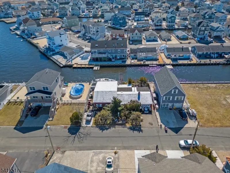 242 Evergreen Dr, Berkeley, NJ 08721 - #2