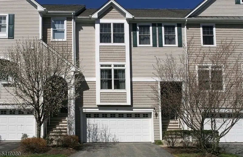 39 Lakeshore Dr, Mount Arlington, NJ 07856 - #2