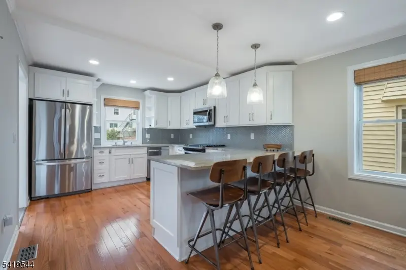 8 Grant St, Morristown, NJ 07960 - #3