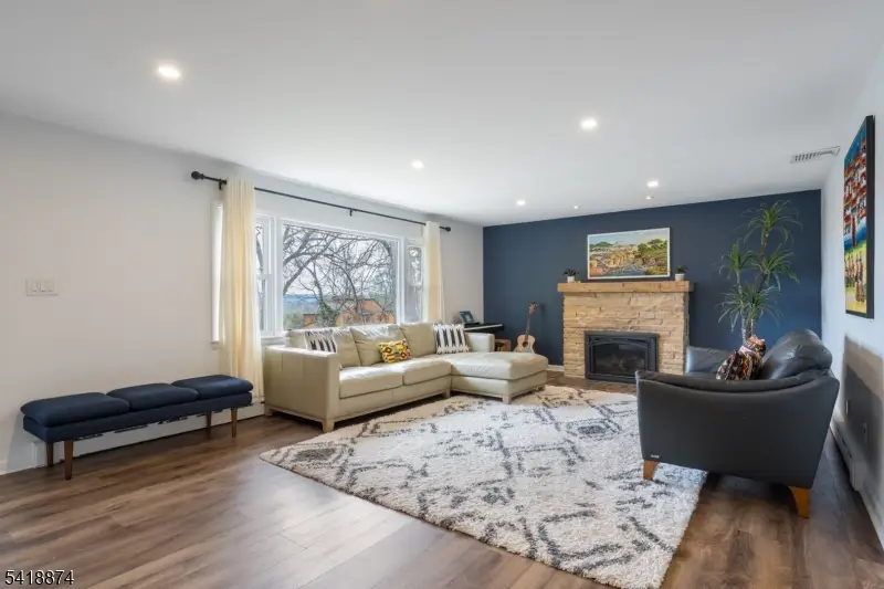 224 Gates Ave, Gillette, NJ 07933 - #3