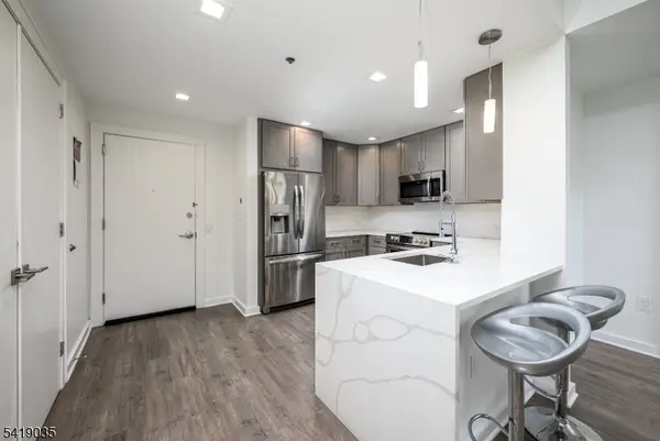 1 Carriage City Plz #1214, Rahway City, NJ 07065