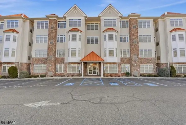 104 E Elizabeth Ave #307, Linden City, NJ 07036