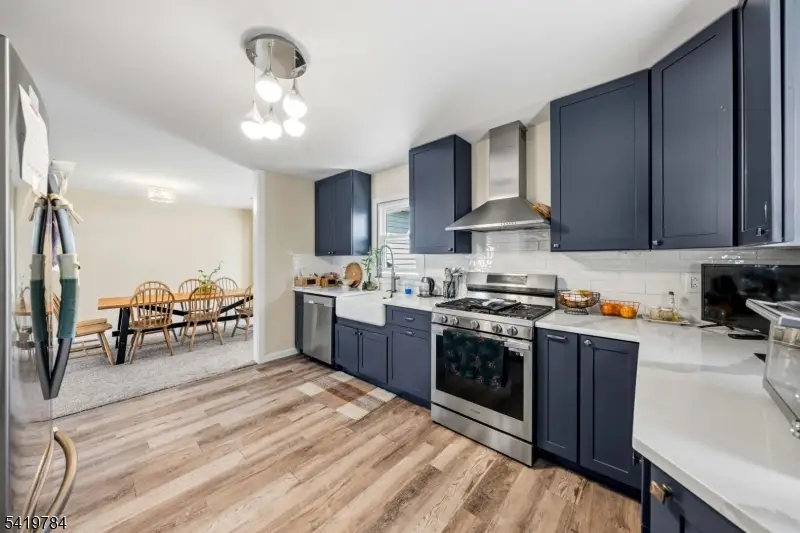 162 Rutherford Ave, Woodbridge, NJ 07095 - #2