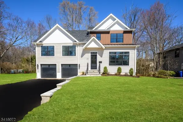 32 W Mcclellan Ave, Livingston Twp., NJ 07039