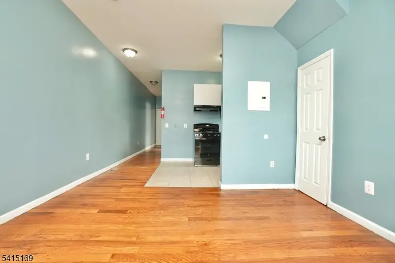 544 S 11th St, Newark, NJ 07103 - #2