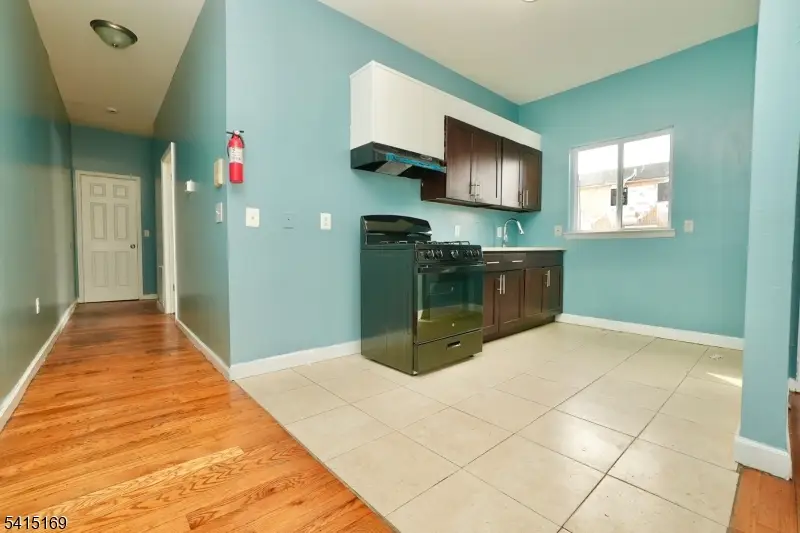 544 S 11th St, Newark, NJ 07103 - #3