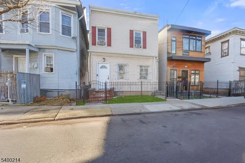 790 S 14th St, Newark, NJ 07108 - #3