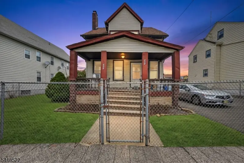501 E 32nd St, Paterson, NJ 07504 - #1