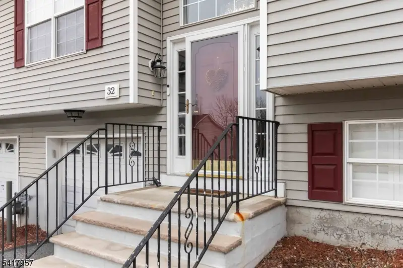 32 Oak Point Dr, Hamburg, NJ 07419 - #3