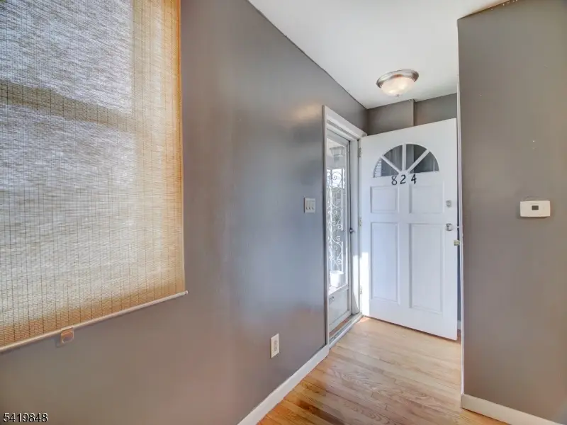 824 N Stiles St, Linden, NJ 07036 - #3