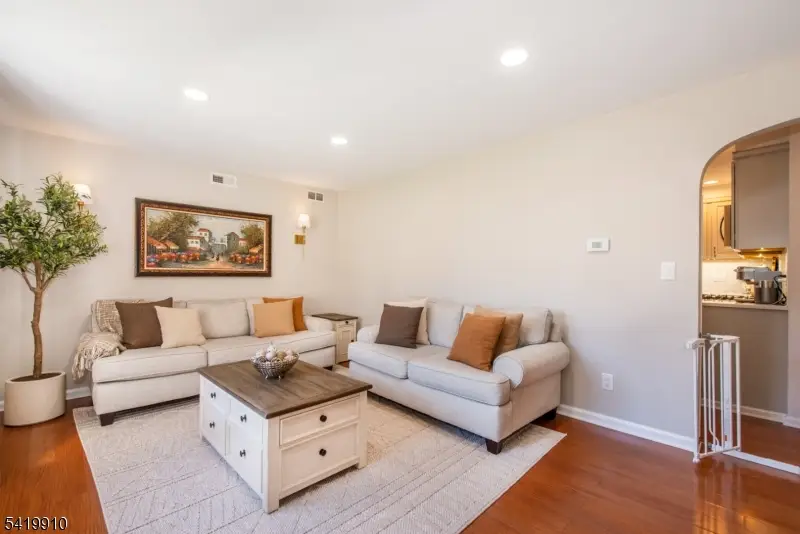 219 Linden Rd, Wayne, NJ 07470 - #3