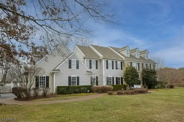 15 Ramsey Rd, Clinton Twp., NJ 08833